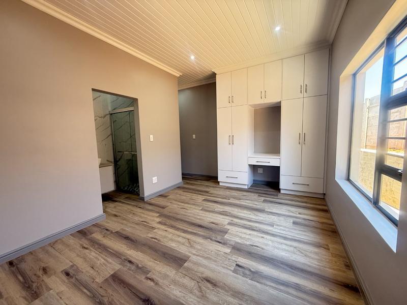 3 Bedroom Property for Sale in Tafelzicht Western Cape